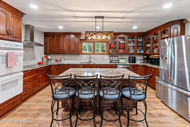 572 Watkins Glen Way, Taylorsville, KY 40071