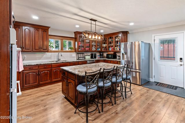 572 Watkins Glen Way, Taylorsville, KY 40071