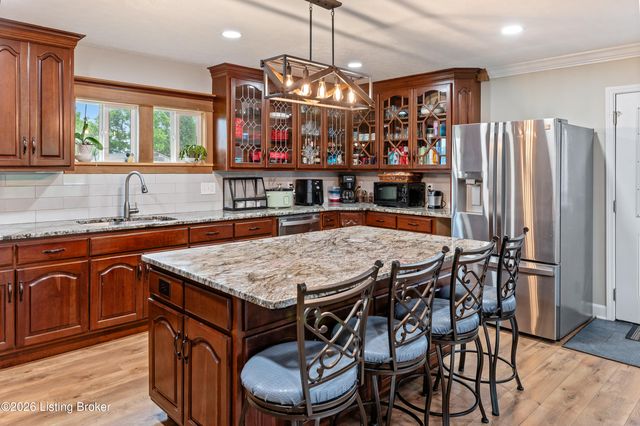 572 Watkins Glen Way, Taylorsville, KY 40071