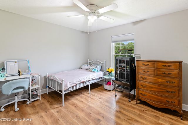 572 Watkins Glen Way, Taylorsville, KY 40071