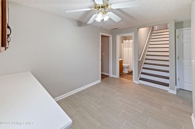 572 Watkins Glen Way, Taylorsville, KY 40071