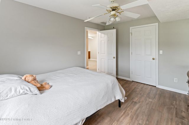 572 Watkins Glen Way, Taylorsville, KY 40071
