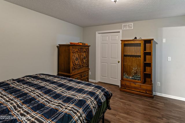 572 Watkins Glen Way, Taylorsville, KY 40071