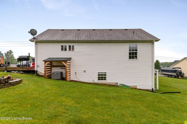 572 Watkins Glen Way, Taylorsville, KY 40071