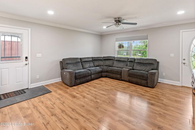 572 Watkins Glen Way, Taylorsville, KY 40071