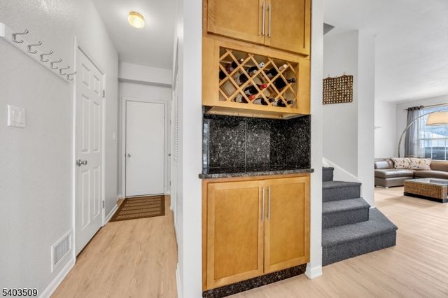 17 MALLARD LN, Bedminster Twp., NJ 07921