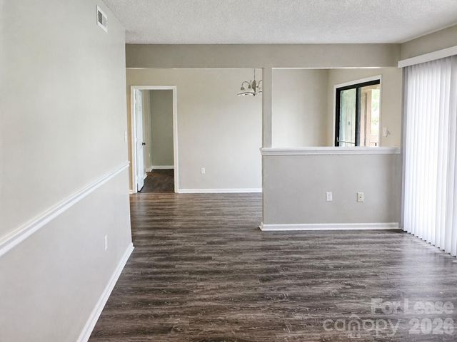 7223 Winery Lane, Charlotte, NC 28227