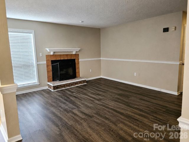 7223 Winery Lane, Charlotte, NC 28227