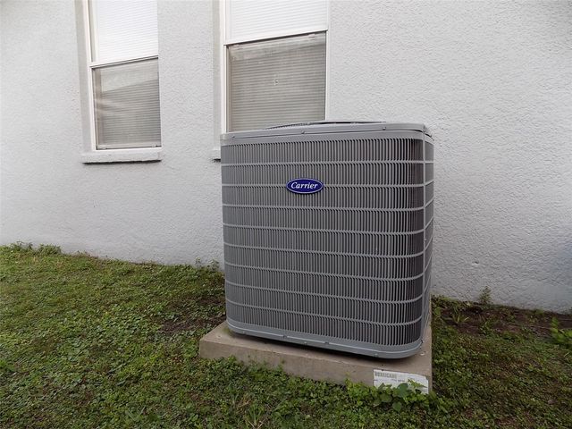 11218 LAUREL BROOK COURT, Riverview, FL 33569