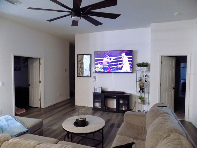 11218 LAUREL BROOK COURT, Riverview, FL 33569