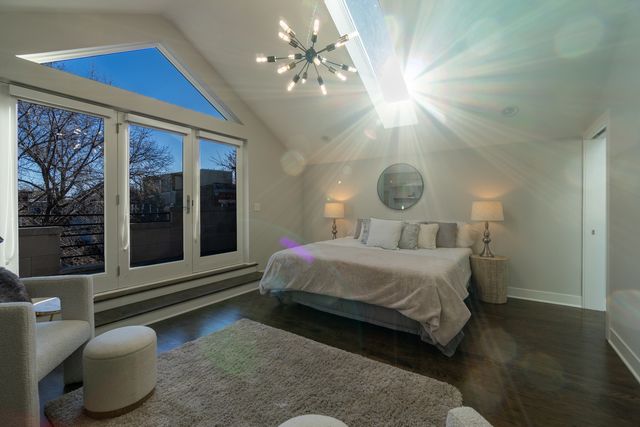 908 N Winchester Avenue, Chicago, IL 60622