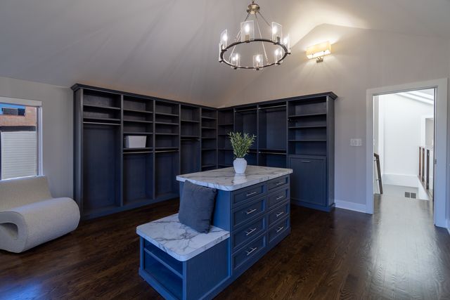 908 N Winchester Avenue, Chicago, IL 60622