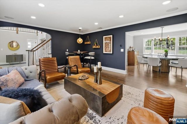 327 Woodside Avenue, Franklin Lakes, NJ 07417