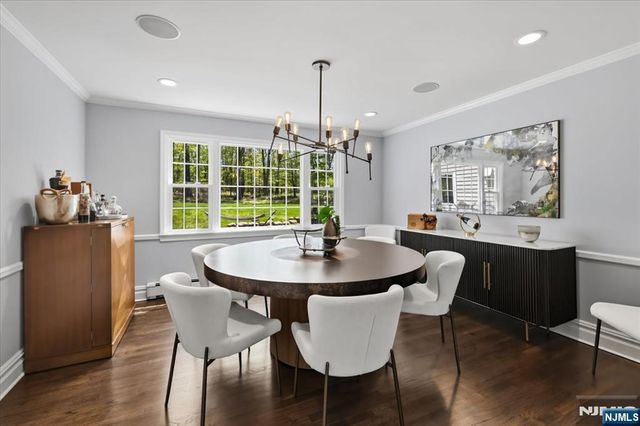 327 Woodside Avenue, Franklin Lakes, NJ 07417