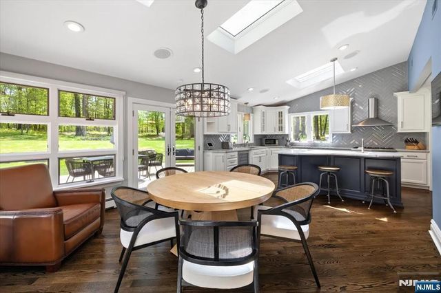 327 Woodside Avenue, Franklin Lakes, NJ 07417