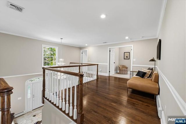 327 Woodside Avenue, Franklin Lakes, NJ 07417