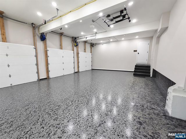 327 Woodside Avenue, Franklin Lakes, NJ 07417