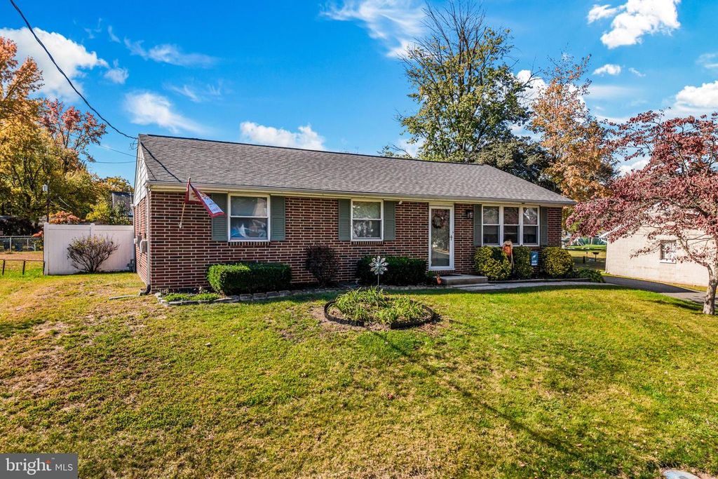 843 NEW JERSEY AVE, Deptford, NJ 08096