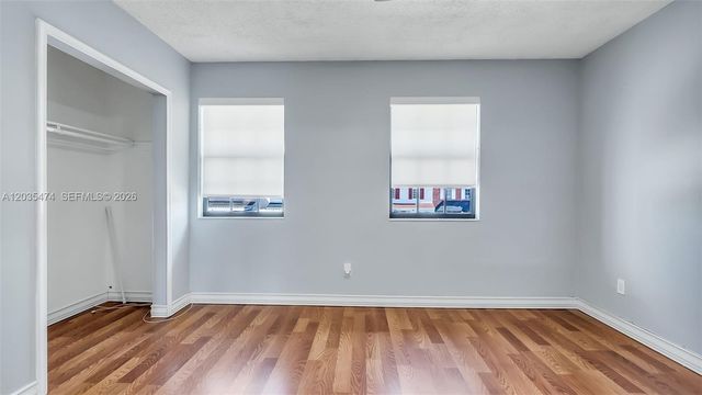 1647 W 72nd St, Hialeah, FL 33014