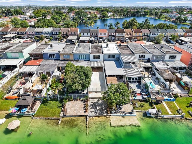 1647 W 72nd St, Hialeah, FL 33014