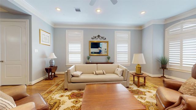 2419 Driscoll Street, Houston, TX 77019