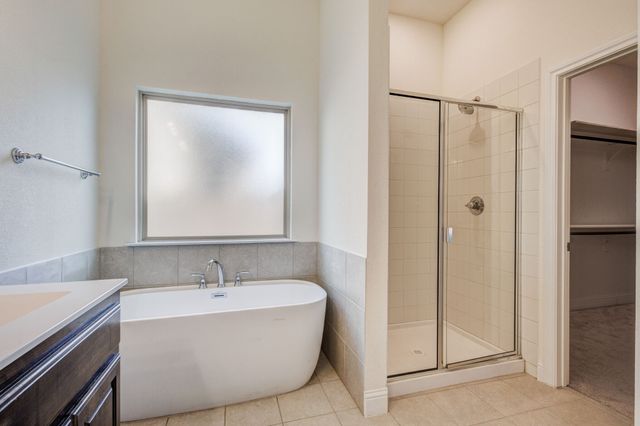 7235 Crowell Avenue, Arlington, TX 76002