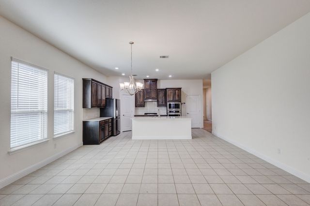 7235 Crowell Avenue, Arlington, TX 76002