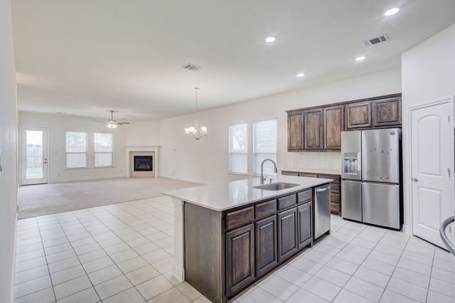 7235 Crowell Avenue, Arlington, TX 76002