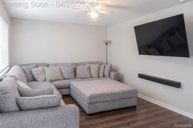 9263 Sylvia Street, Taylor, MI 48180