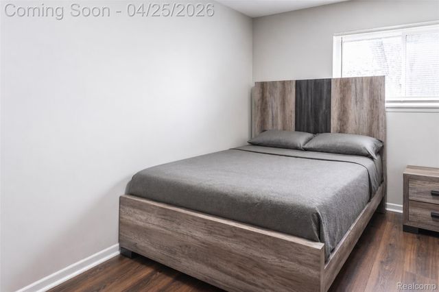 9263 Sylvia Street, Taylor, MI 48180