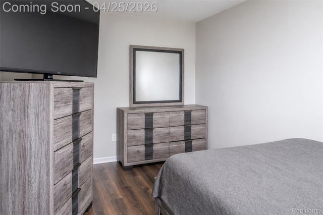 9263 Sylvia Street, Taylor, MI 48180