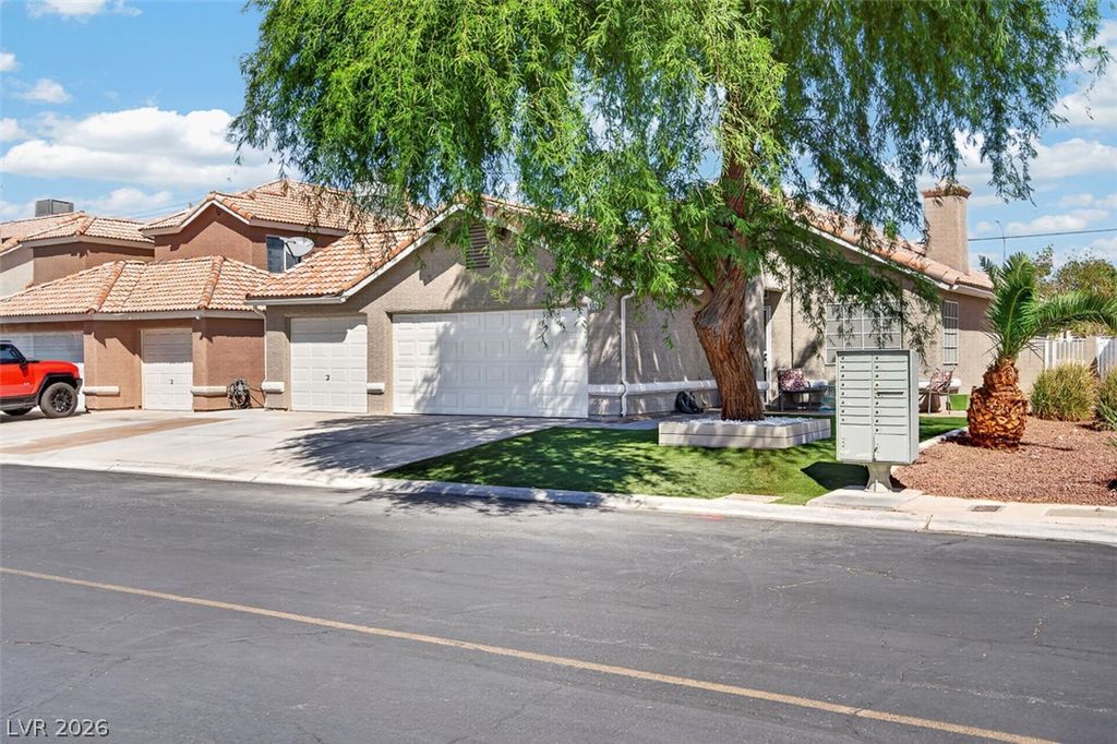 5828 Sunny Orchard Lane, Las Vegas, NV 89110 — photo 2