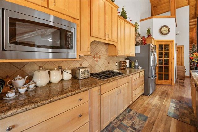 1925 Baldwin Lake Road, Big Bear, CA 92314