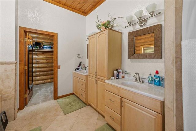 1925 Baldwin Lake Road, Big Bear, CA 92314