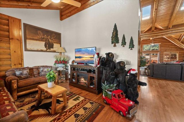 1925 Baldwin Lake Road, Big Bear, CA 92314