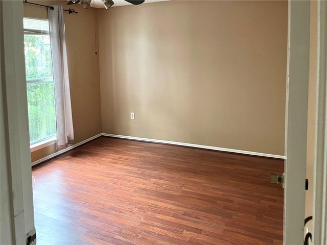 10122 WINSFORD OAK BOULEVARD 411, Tampa, FL 33624