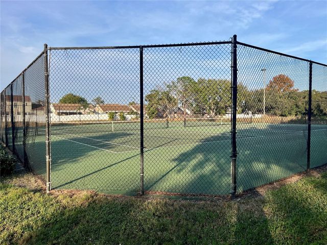 10122 WINSFORD OAK BOULEVARD 411, Tampa, FL 33624