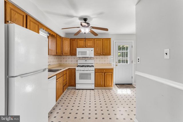 332 BAILEY AVE, Maple Shade, NJ 08052