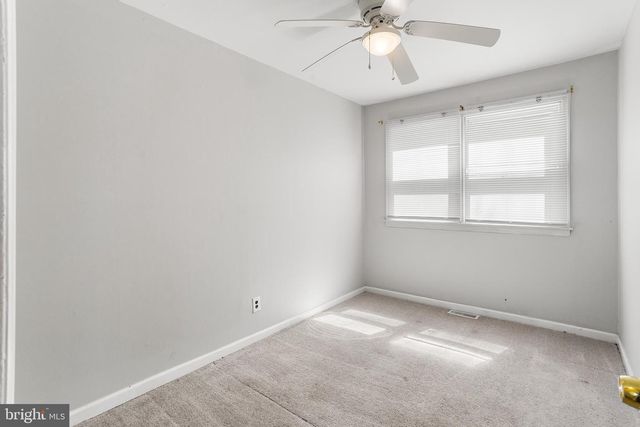 332 BAILEY AVE, Maple Shade, NJ 08052