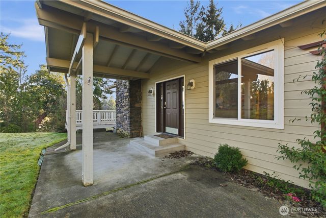 2604 Vincent Way NW, Bremerton, WA 98312