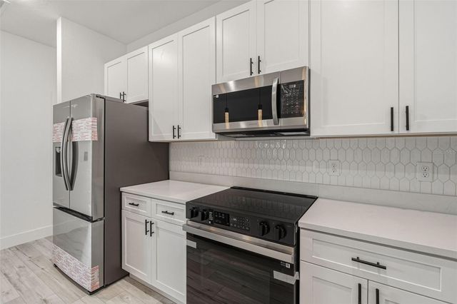 2333 MISTLETO LANE, North Port, FL 34286