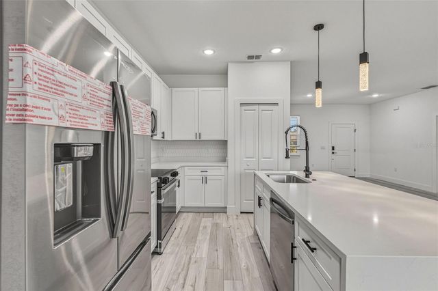 2333 MISTLETO LANE, North Port, FL 34286