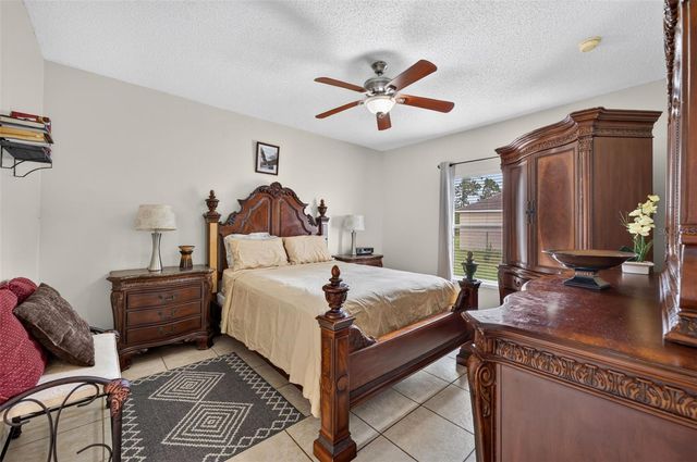 925 GILLINGHAM COURT, Kissimmee, FL 34758