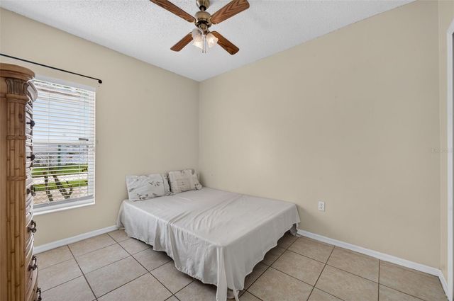925 GILLINGHAM COURT, Kissimmee, FL 34758