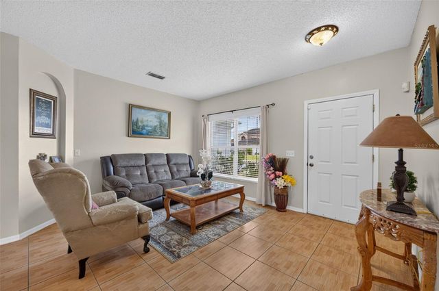 925 GILLINGHAM COURT, Kissimmee, FL 34758