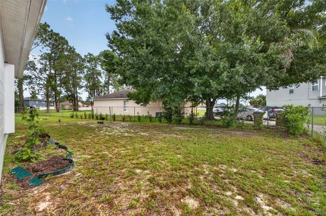 925 GILLINGHAM COURT, Kissimmee, FL 34758