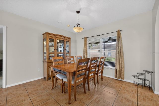 925 GILLINGHAM COURT, Kissimmee, FL 34758