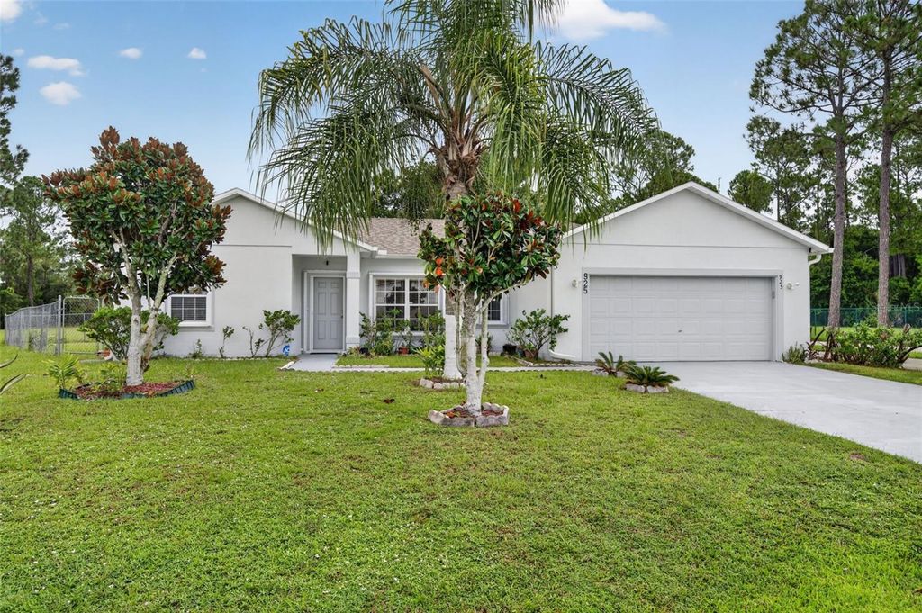 925 GILLINGHAM COURT, Kissimmee, FL 34758