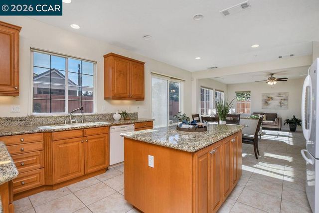 2004 Mint Dr, Brentwood, CA 94513