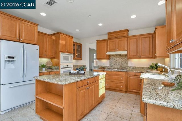 2004 Mint Dr, Brentwood, CA 94513